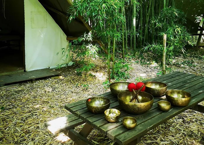 Tente De Trappeur Au Les Cournoulises 2 A 4 Personnes Luksustelt